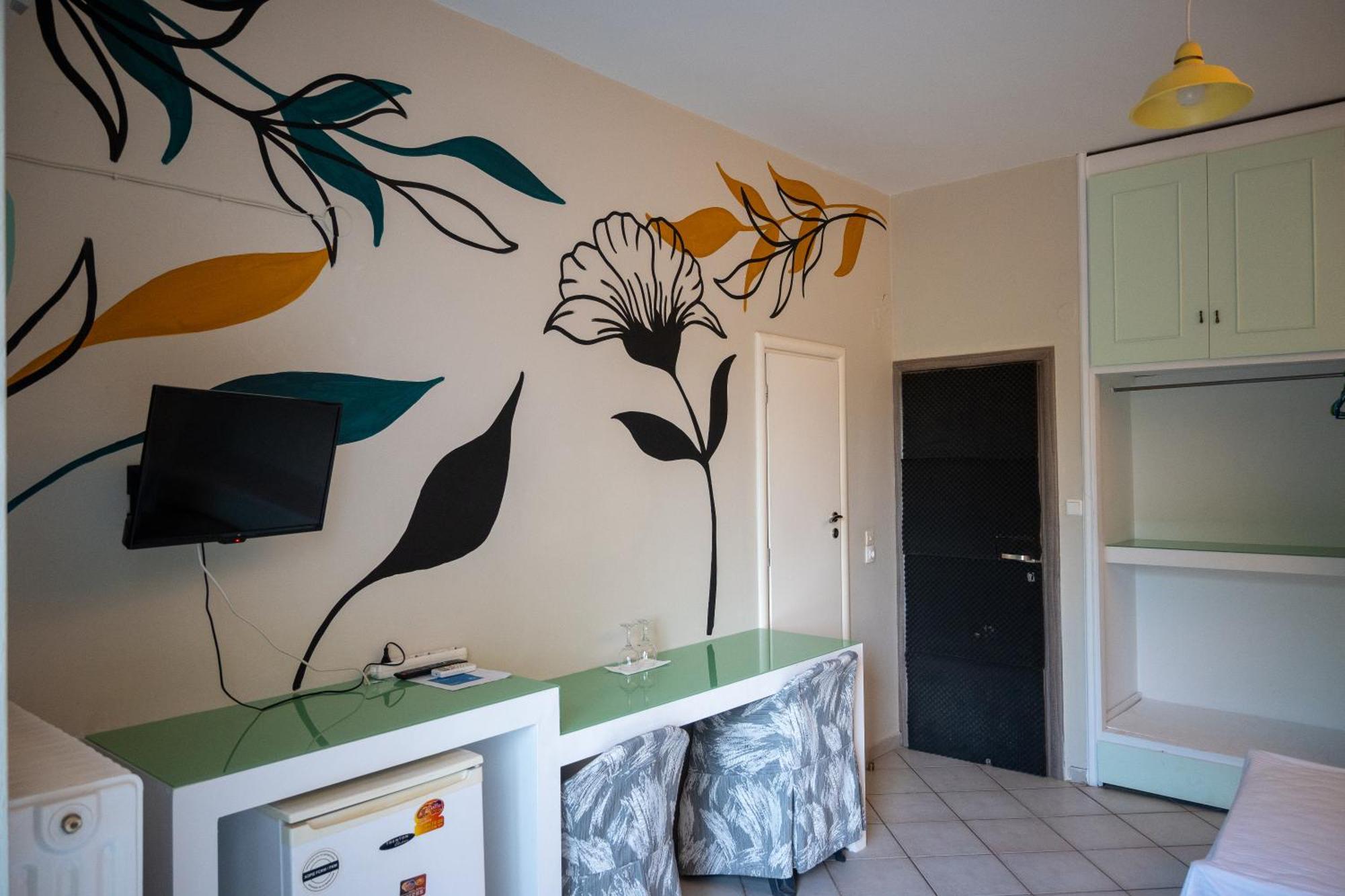 Ιlias Rooms Patras Exterior photo